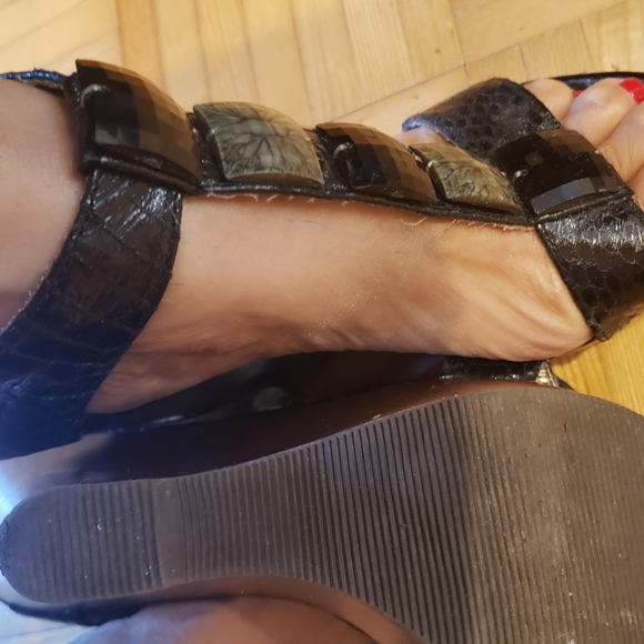 Platform sandals, worn few times. - Picture 3 of 5